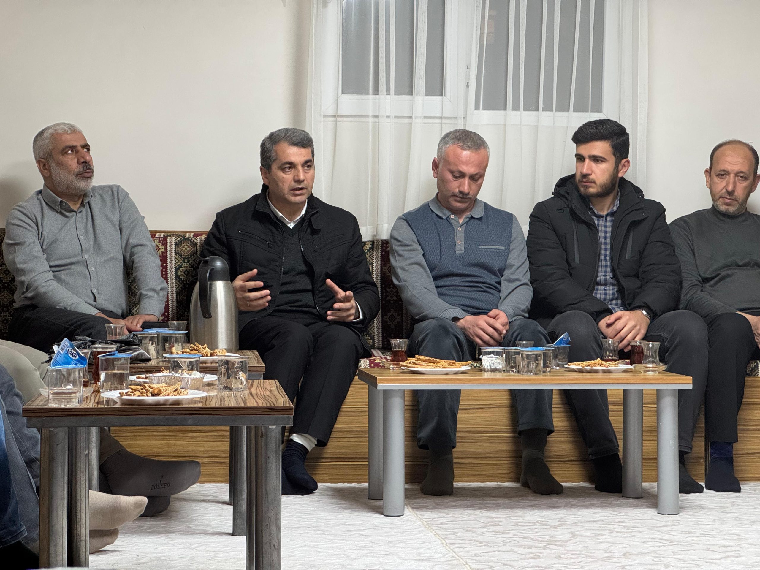 Kilis Diriliş Derneği ev sahipliğinde 18 Aralık Çarşamba günü Doç. Dr. Mahsum Aytepe hocanın sunumu gerçekleşti